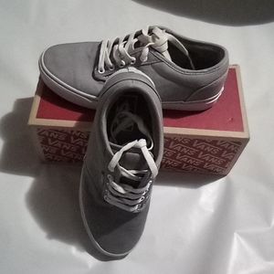 Vans 8.5 women's NWOT